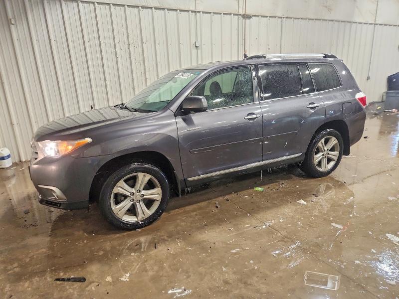 TOYOTA HIGHLANDER 2012 with VIN 5TDDK3EHXCS116142 - Photo from auction
