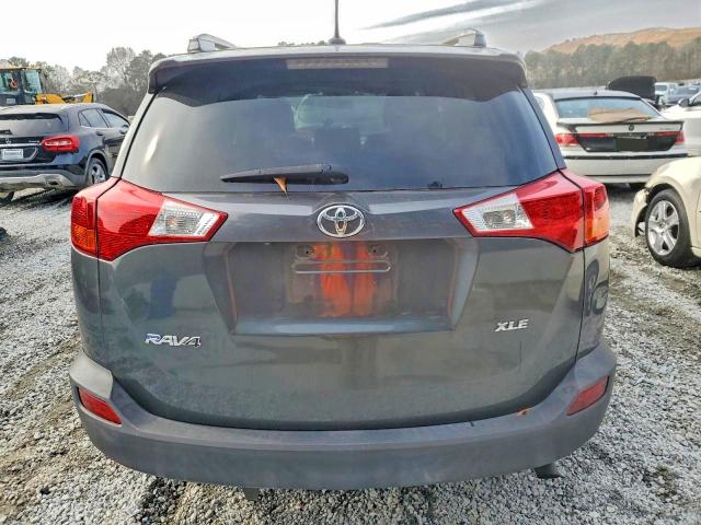 Photo 6 from auction – 2015 TOYOTA RAV4 XLE with VIN 2T3WFREVXFW157766