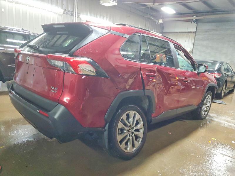 Photo 3 from auction – 2021 TOYOTA RAV4 with VIN 2T3A1RFV1MW212416