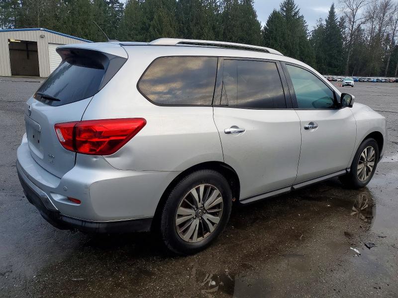 Photo 3 from auction – 2017 NISS PATHFINDER with VIN 5N1DR2MM6HC633883