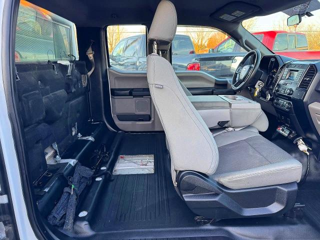 Photo 6 from auction – 2016 FORD F150 SUPER with VIN 1FTFX1EFXGKE48415