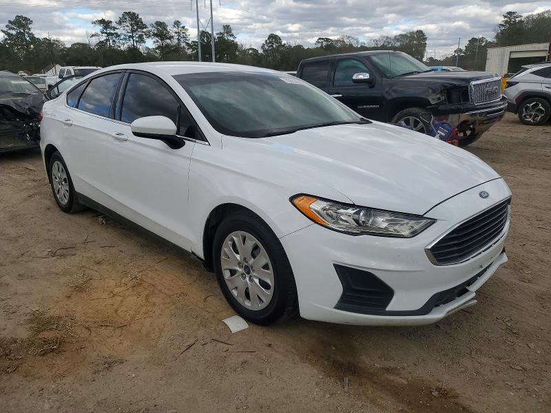 Photo 4 from auction – 2020 FORD FUSION S with VIN 3FA6P0G74LR178724