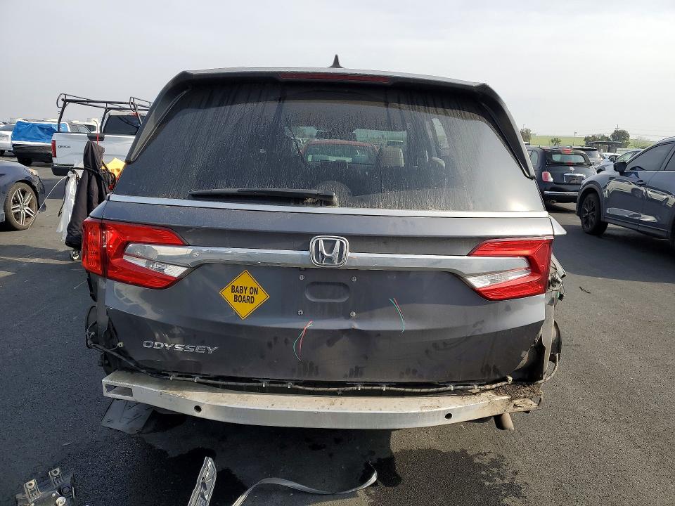 Photo 6 from auction – 2018 HONDA ODYSSEY EX with VIN 5FNRL6H72JB040439