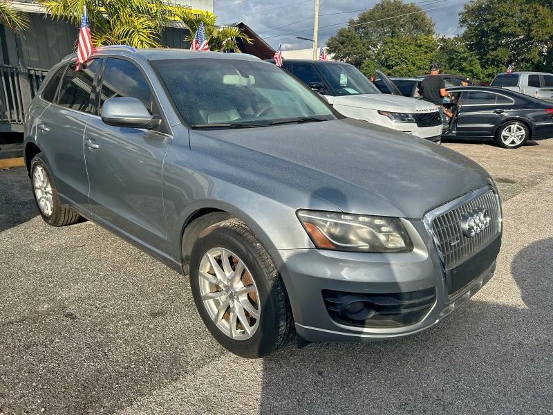 AUDI Q5 PREMIUM 2011 with VIN WA1LFAFP8BA038685 - Photo from auction