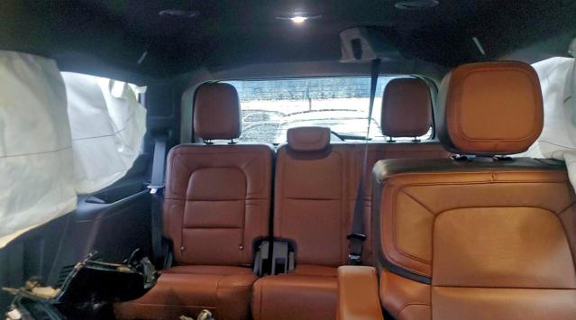 Photo 10 from auction – 2024 LINCOLN NAVIGATOR with VIN 5LMJJ2LG3REL00100