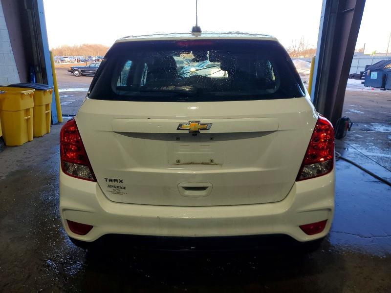 Photo 6 from auction – 2018 CHEVROLET TRAX LS with VIN 3GNCJKSB9JL372369