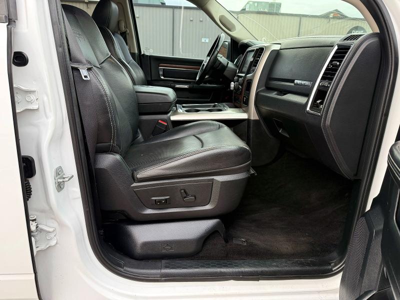 Photo 5 from auction – 2016 RAM 1500 LARAM with VIN 1C6RR6NM3GS319605