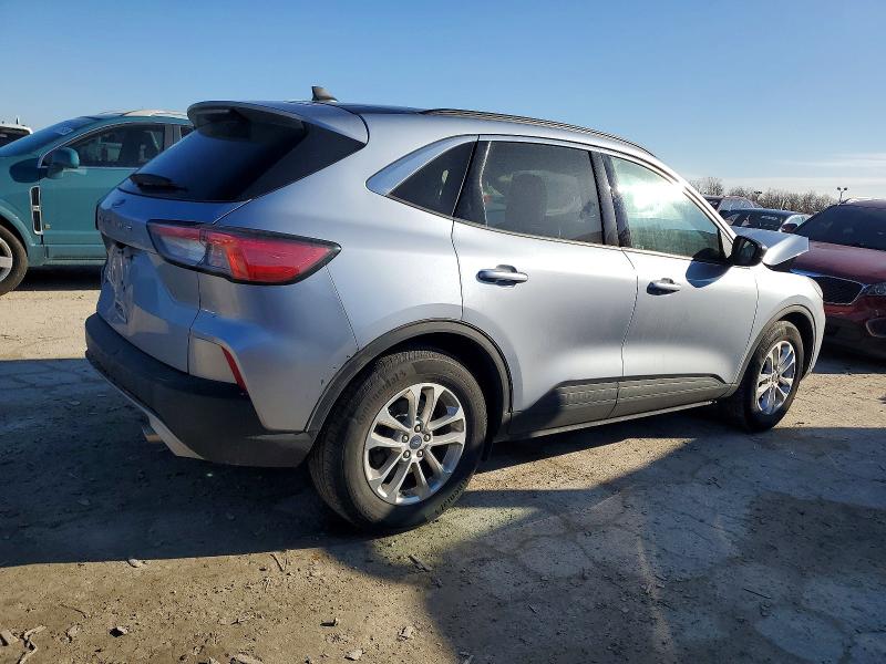 Photo 3 from auction – 2022 FORD ESCAPE with VIN 1FMCU0G65NUB15734