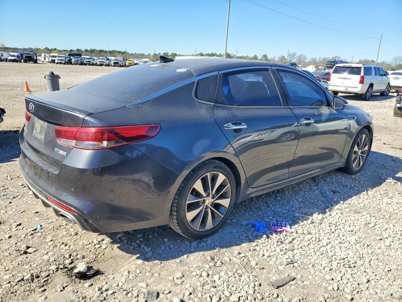 Photo 3 from auction – 2016 KIA OPTIMA with VIN 5XXGW4L21GG078930