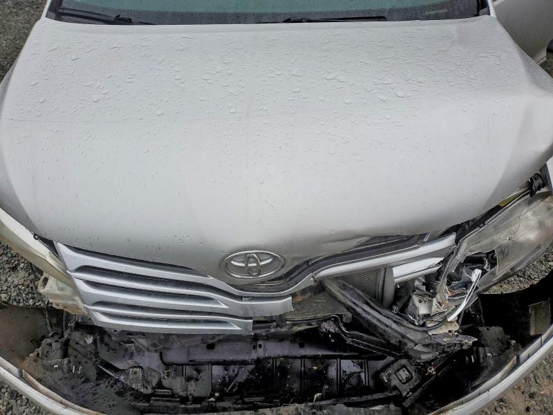 Photo 12 from auction – 2010 TOYOTA VENZA with VIN 4T3BK3BBXAU044345