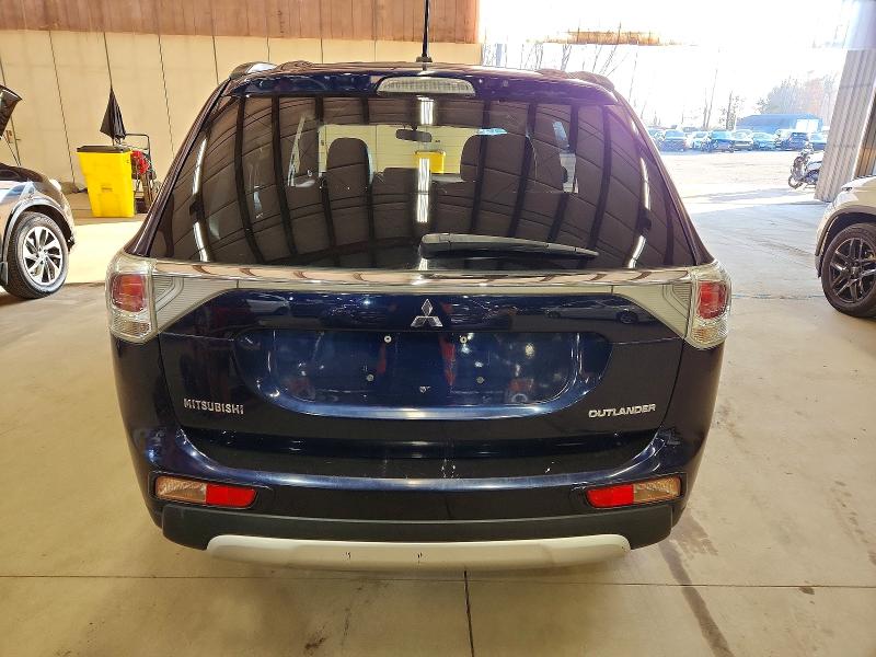 Photo 6 from auction – 2015 MITSUBISHI OUTLANDER with VIN JA4AZ3A33FZ002165