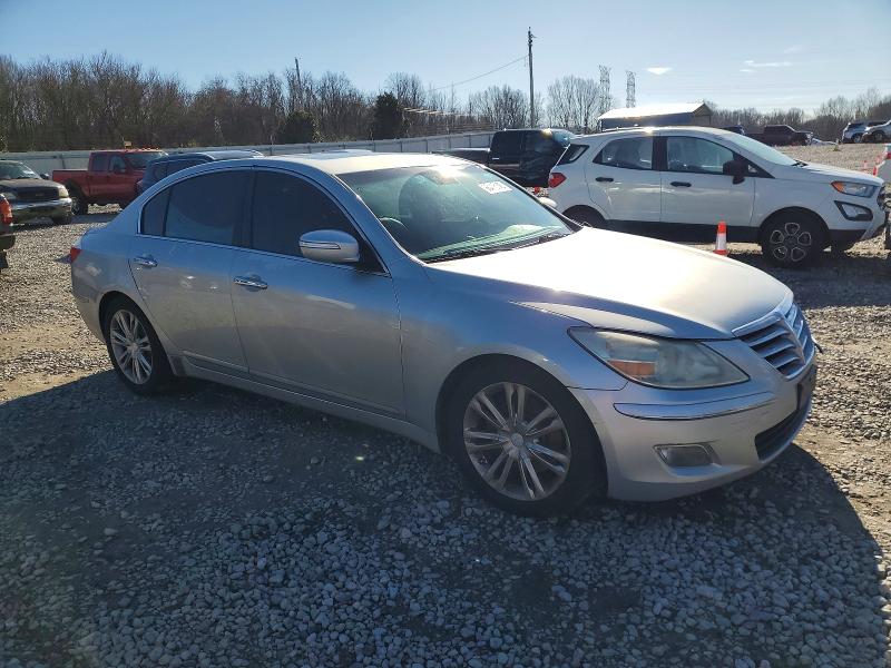 Photo 4 from auction – 2010 HYUNDAI GENESIS 4. with VIN KMHGC4DF9AU093134