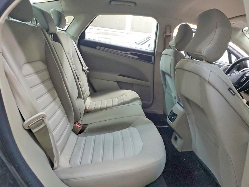 Photo 10 from auction – 2019 FORD FUSION with VIN 3FA6P0HD3KR239743