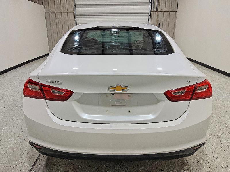 Photo 6 from auction – 2016 CHEVROLET MALIBU with VIN 1G1ZE5ST1GF256712