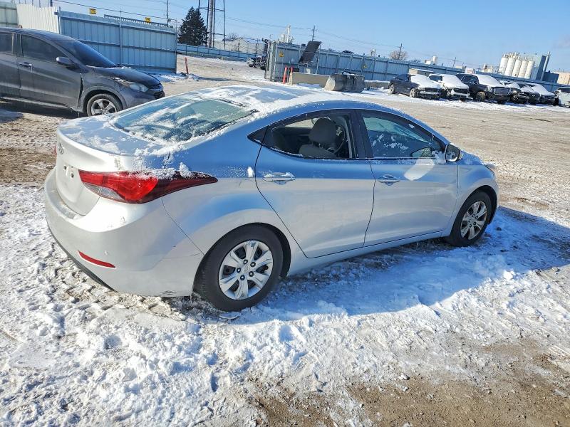 Photo 3 from auction – 2016 HYUNDAI ELANTRA with VIN 5NPDH4AE7GH744073