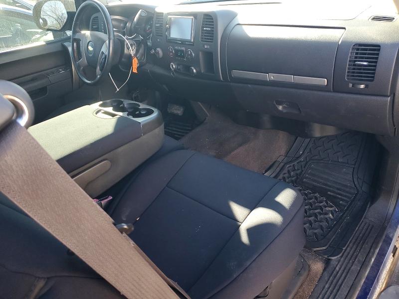 Photo 8 from auction – 2013 CHEVROLET SILVERADO with VIN 1GCRKSE70DZ373737