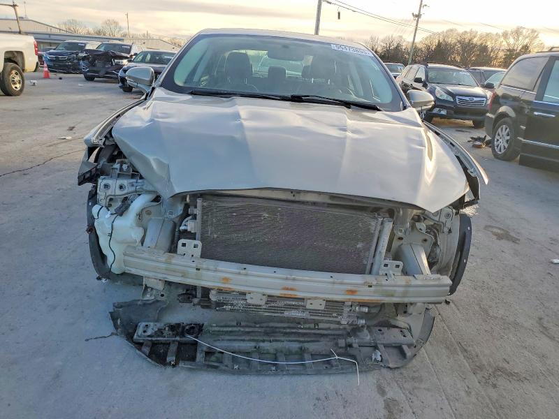 Photo 5 from auction – 2015 FORD FUSION with VIN 3FA6P0RU3FR283102