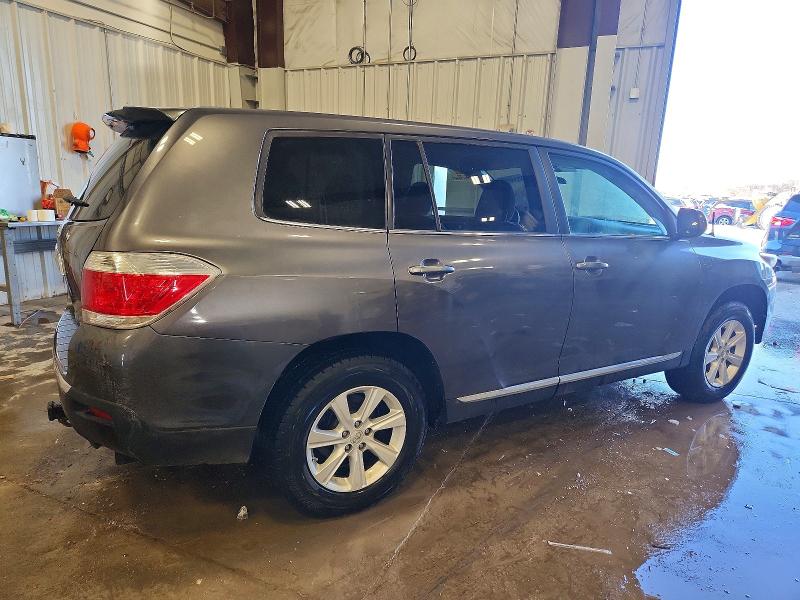 Photo 3 from auction – 2012 TOYOTA HIGHLANDER with VIN 5TDBK3EH9CS117550