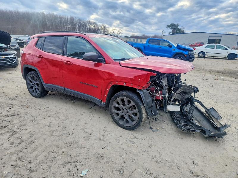 Photo 4 from auction – 2021 JEEP COMPASS with VIN 3C4NJDEB6MT591402