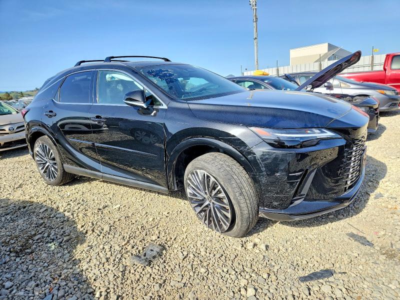 Photo 4 from auction – 2023 LEXUS RX with VIN JTJCHMAA3P2003653