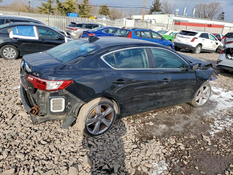 Photo 3 from auction – 2016 ACURA ILX BASE W with VIN 19UDE2F33GA001648