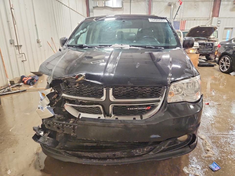 Photo 5 from auction – 2017 DODGE GRAND CARAVAN with VIN 2C4RDGCG0HR716542