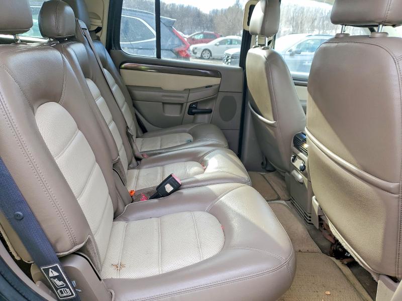 Photo 11 from auction – 2003 FORD EXPLORER with VIN 1FMDU74K03ZA33523