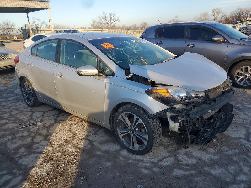 Photo 4 from auction – 2016 KIA FORTE with VIN KNAFZ4A85G5550820
