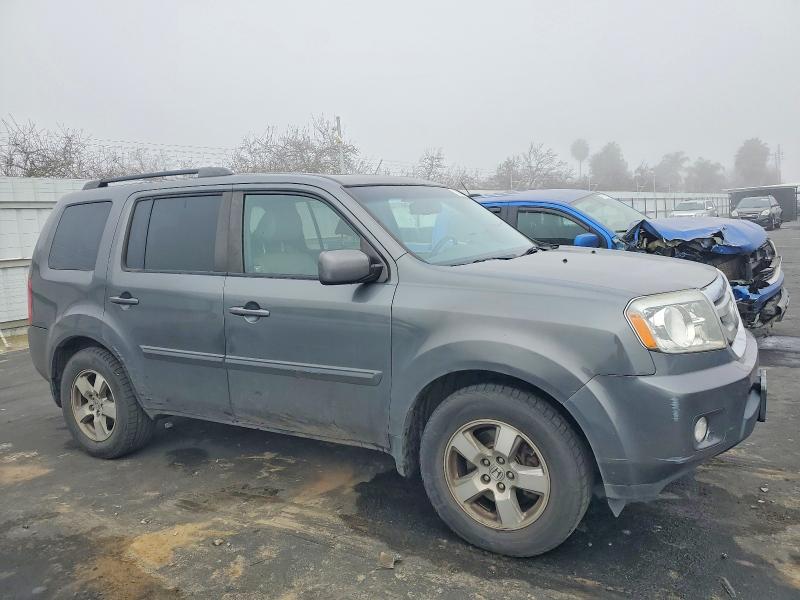 Photo 4 from auction – 2011 HONDA PILOT EXL with VIN 5FNYF4H69BB051938