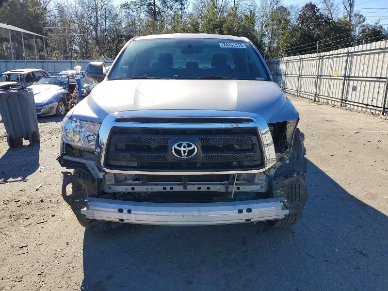 Photo 5 from auction – 2011 TOYOTA TUNDRA DOU with VIN 5TFRY5F10BX106228