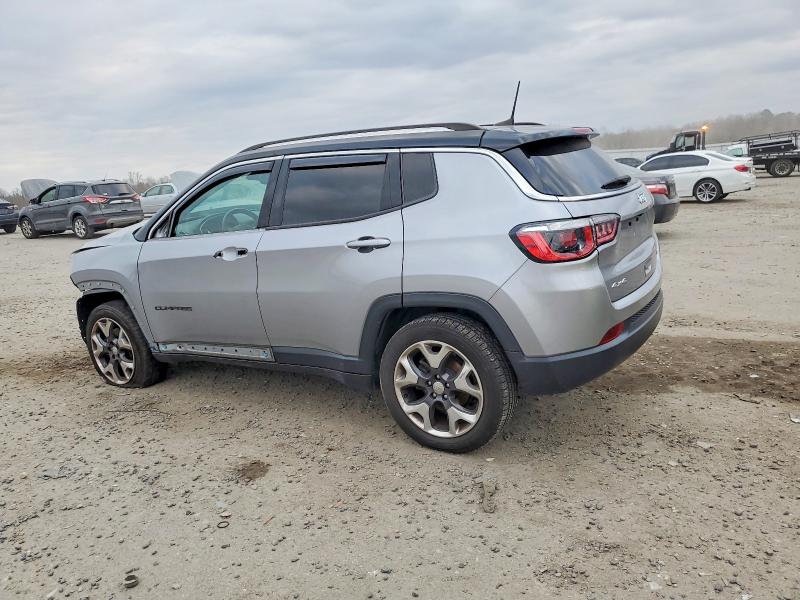 Photo 2 from auction – 2019 JEEP COMPASS LI with VIN 3C4NJDCBXKT669454