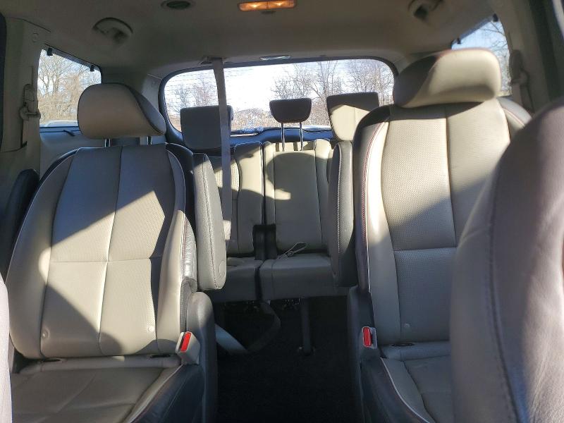 Photo 10 from auction – 2017 KIA SEDONA EX with VIN KNDMC5C13H6326748
