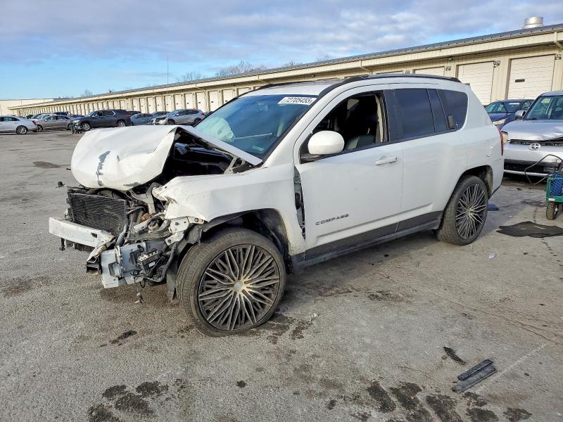 JEEP COMPASS LA 2017 with VIN 1C4NJCEA2HD132154 - Photo from auction