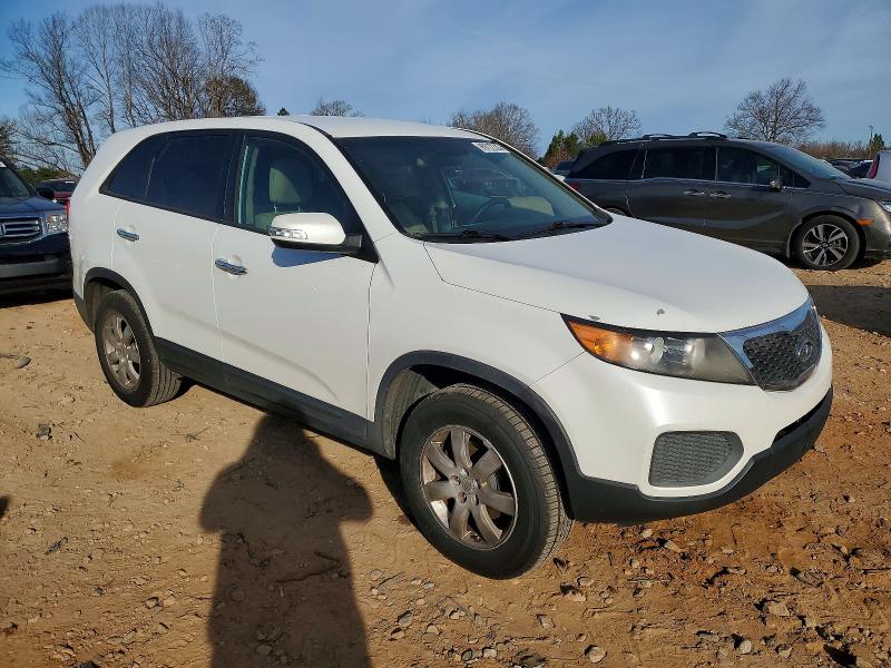 Photo 4 from auction – 2011 KIA SORENTO BA with VIN 5XYKT3A14BG085740