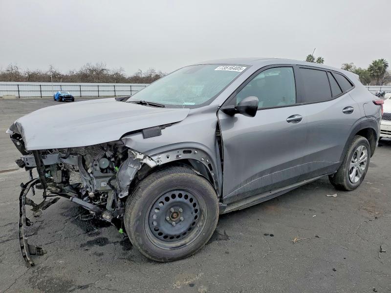 CHEVROLET TRAX LS 2024 مع رقم تعريف المركبة KL77LFE23RC094497 - صورة من المزاد