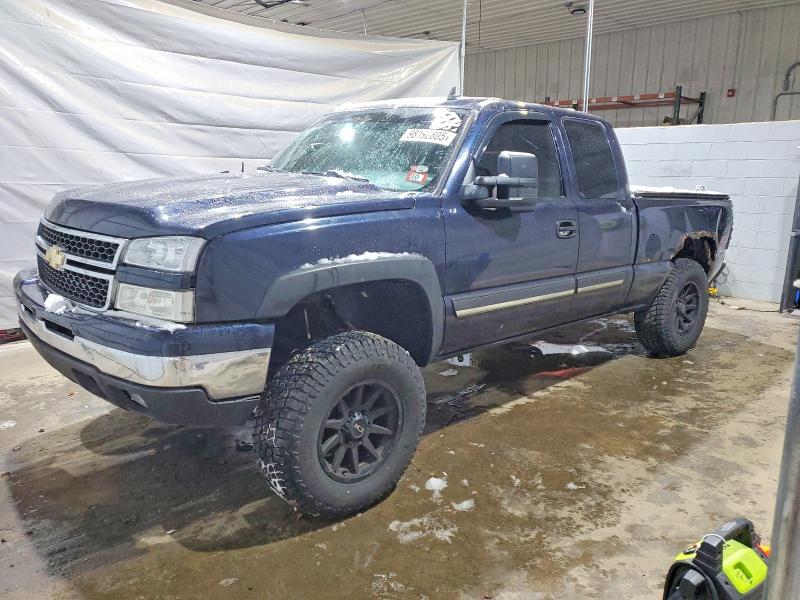 Photo 1 from auction – 2006 CHEVROLET SILVERADO with VIN 1GCEK19B26Z219704