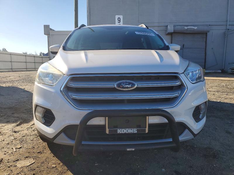 Photo 5 from auction – 2018 FORD ESCAPE SE with VIN 1FMCU9GD2JUB05353