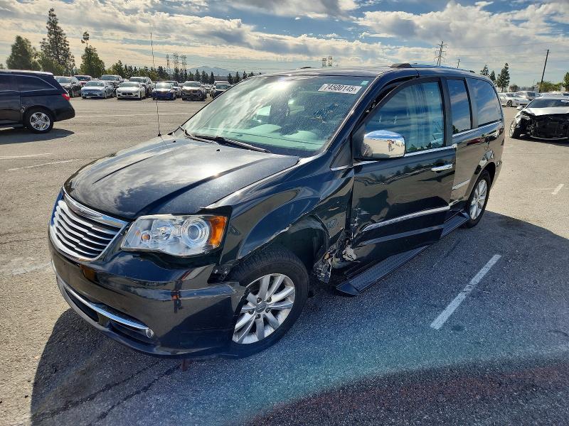 Photo 1 from auction – 2016 CHRYSLER TOWN & COU with VIN 2C4RC1GG1GR199941