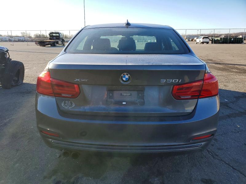 Photo 6 from auction – 2018 BMW 330 with VIN WBA8D9C57JA615348