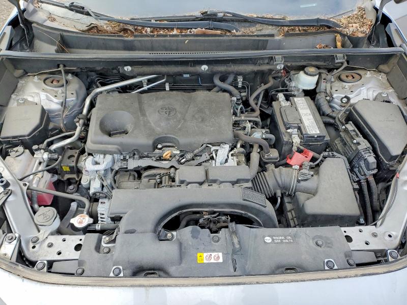 Photo 12 from auction – 2019 TOYOTA RAV4 LE with VIN 2T3H1RFV8KW040347