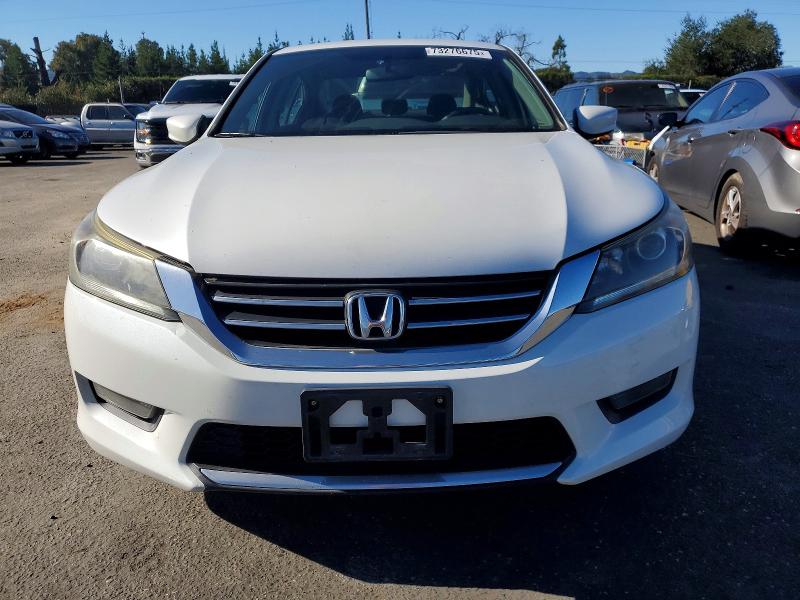 Photo 5 from auction – 2014 HONDA ACCORD with VIN 1HGCR2F52EA057255