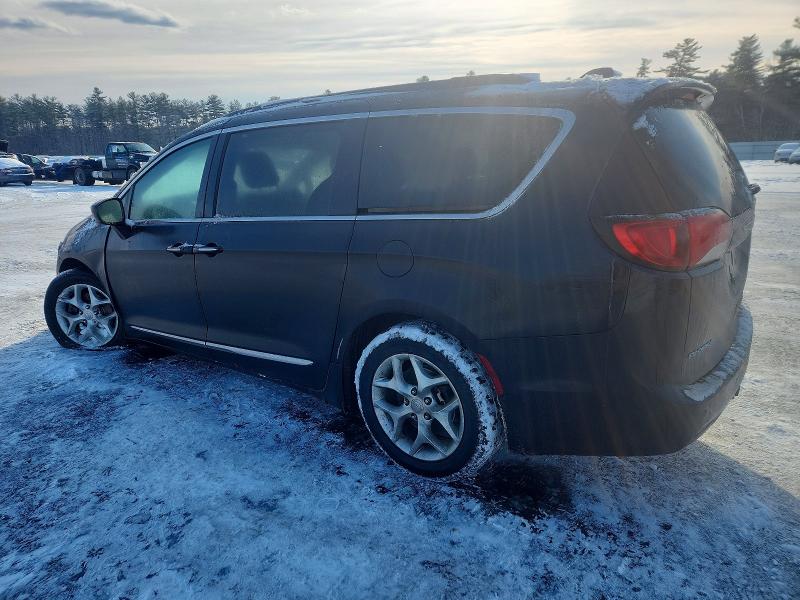 Photo 2 from auction – 2017 CHRYSLER PACIFICA with VIN 2C4RC1BGXHR610682