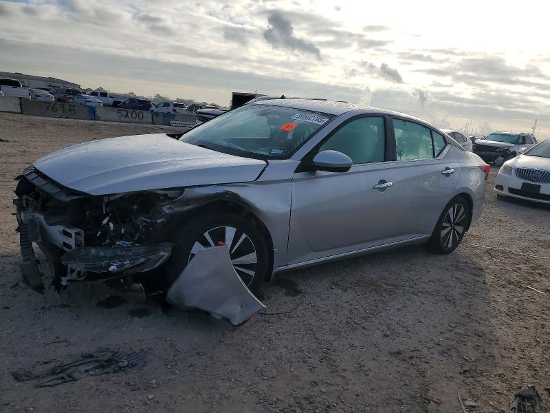 Photo 1 from auction – 2021 NISSAN ALTIMA SV with VIN 1N4BL4DV0MN318521