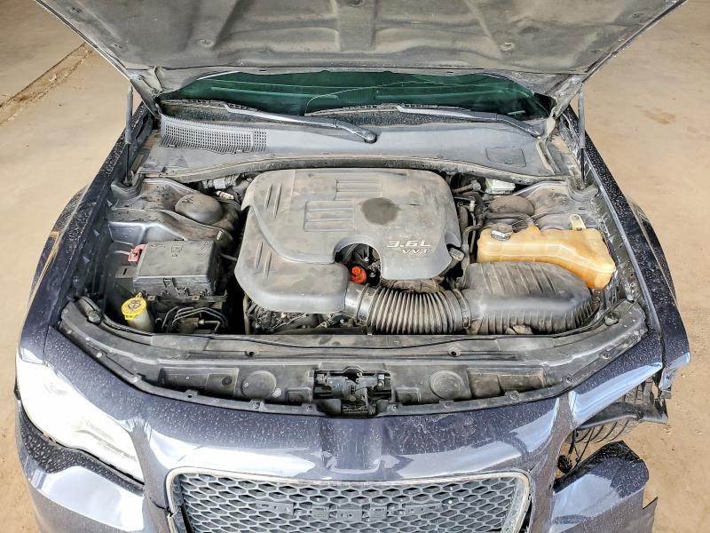 Foto 11 de la subasta – 2018 CHRYSLER 300 con VIN 2C3CCAEG4JH239956