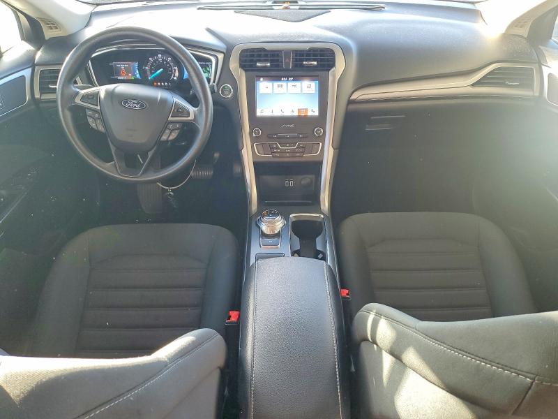 Photo 8 from auction – 2019 FORD FUSION SE with VIN 3FA6P0LU1KR264261