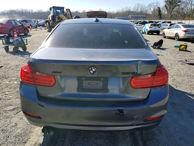 Photo 6 from auction – 2013 BMW 328 XI with VIN WBA3B3C51DF536388