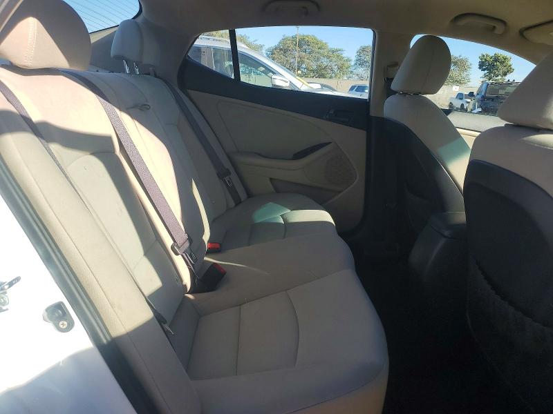 Photo 10 from auction – 2015 KIA OPTIMA with VIN KNAGM4A74F5530826