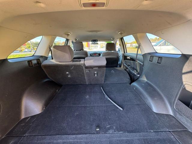 Photo 9 from auction – 2016 KIA SORENTO LX with VIN 5XYPG4A30GG021607