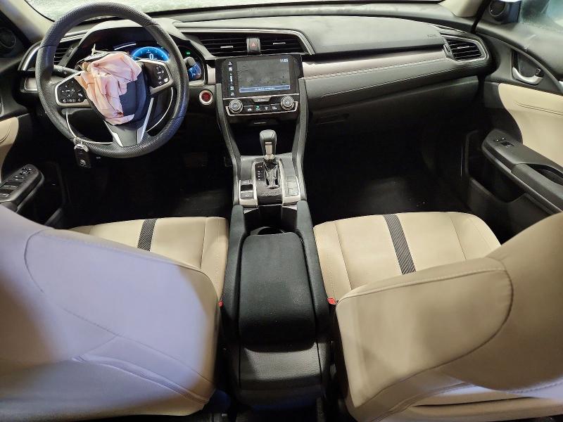 Photo 8 from auction – 2017 HONDA CIVIC with VIN 19XFC2F83HE038643