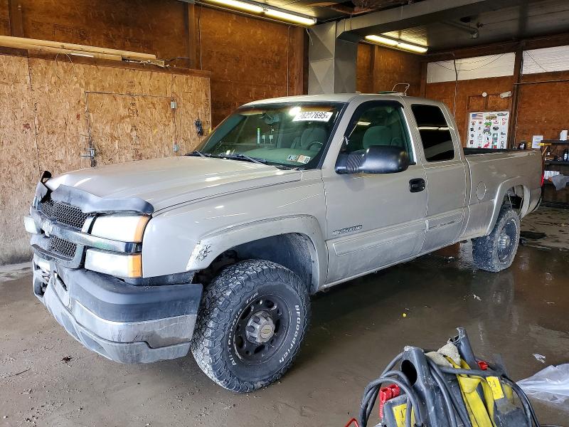CHEVROLET SILVERADO 2004 with VIN 1GCHC29UX4E168734 - Photo from auction